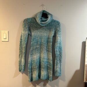 Pout Blue and White Cowl Neck Sweater size medium Y2K